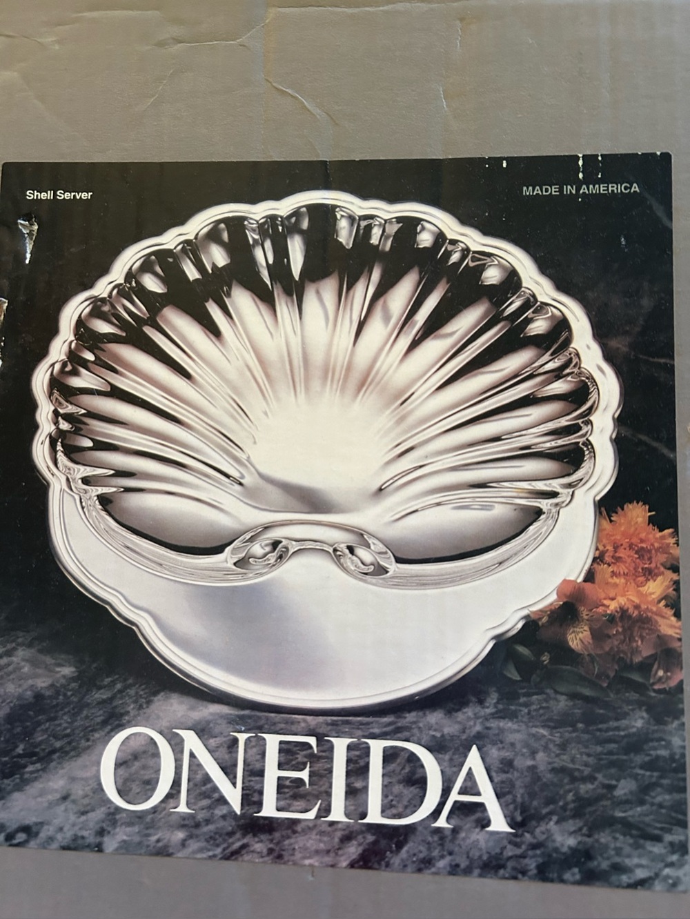 VINTAGE ONEIDA SHELL SERVER SILVERPLATE 17 1/2” NWT FACTORY SEALED